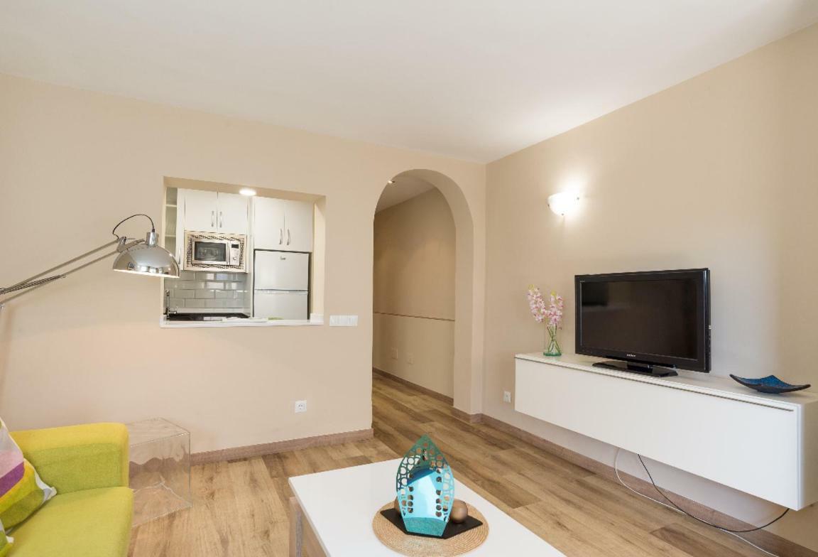 Cozy Loft Near The Beach Торремолинос Экстерьер фото